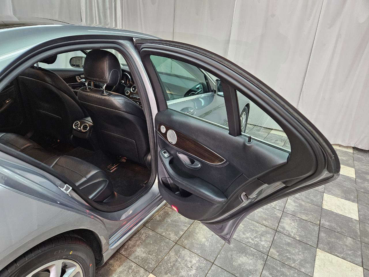 Used 2015 Mercedes-Benz C 300 Sedan image 12