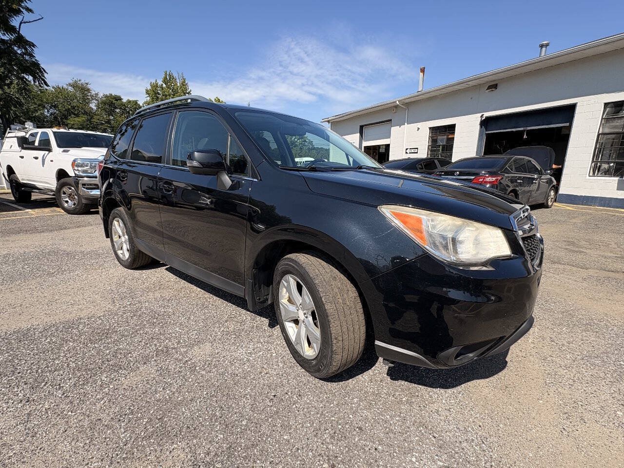 Used 2014 Subaru Forester 2.5i Touring AWD/4WD image 3