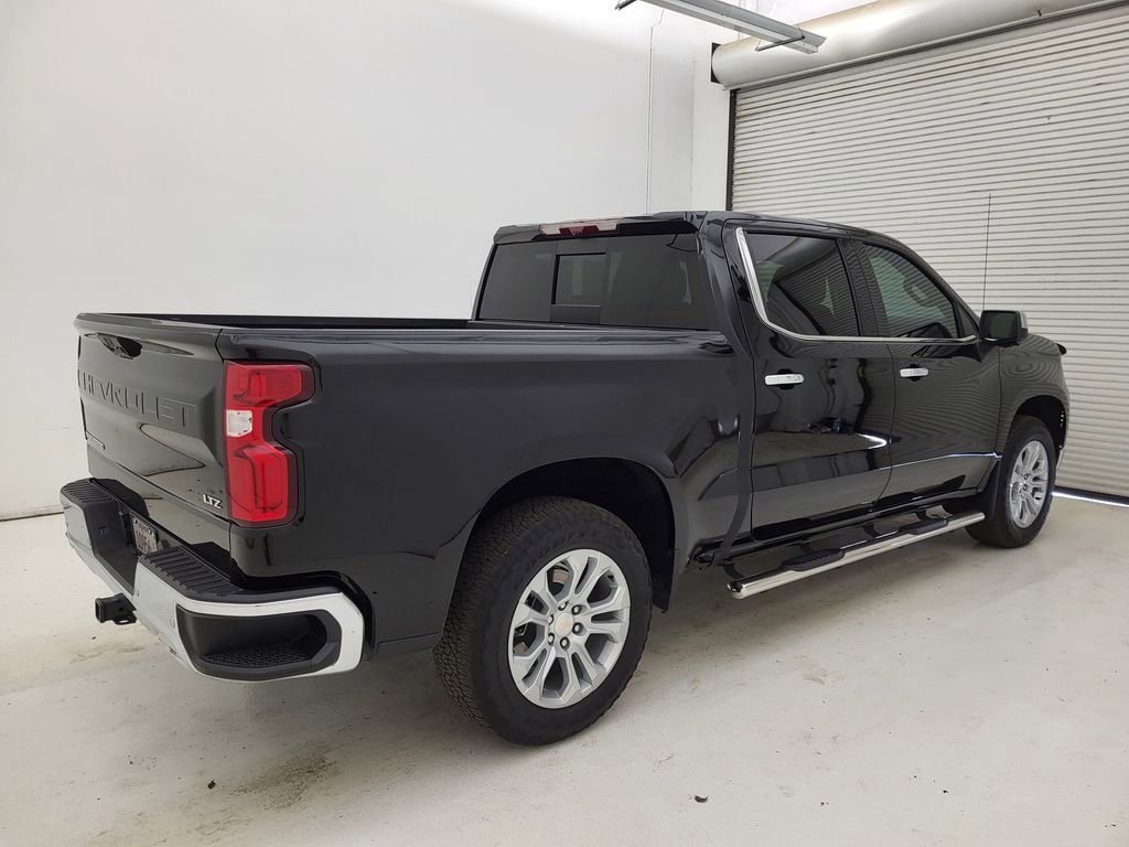 Used 2025 Chevrolet Silverado 1500 LTZ w/ LTZ Premium Package image 24