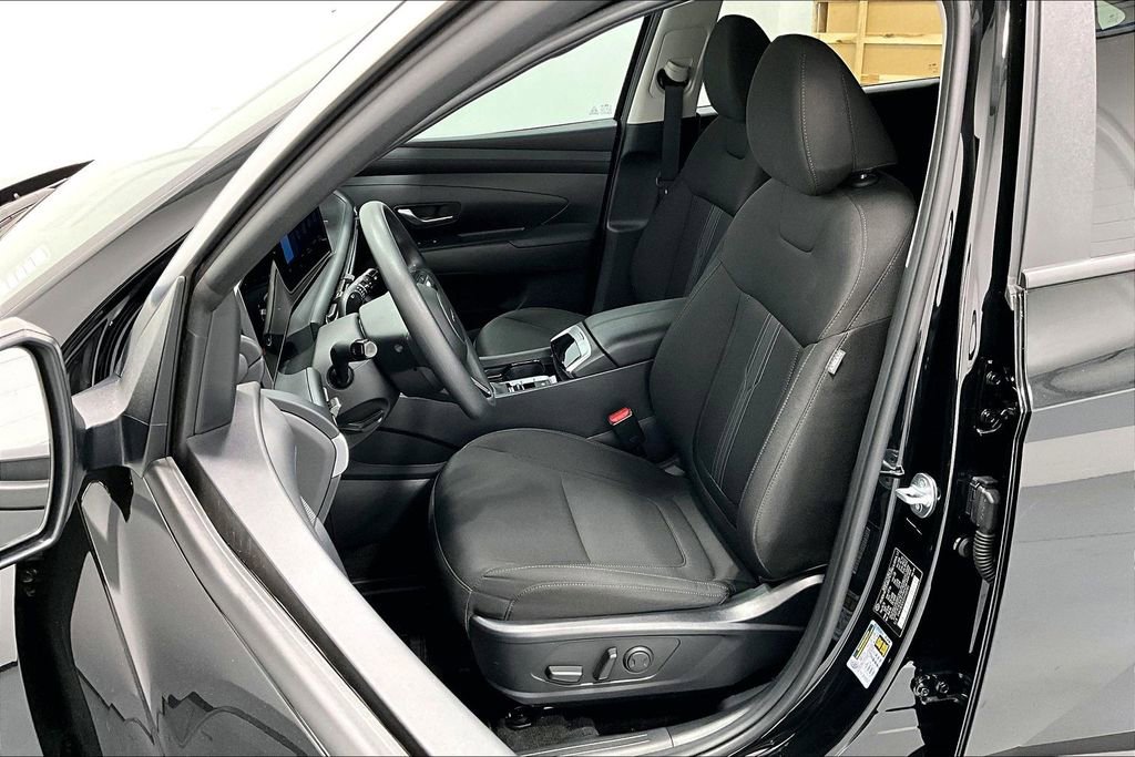 Certified 2025 Hyundai Tucson SEL image 32