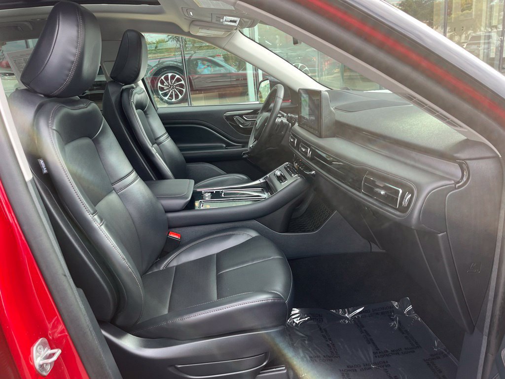 Used 2026 Lincoln Aviator AWD image 22