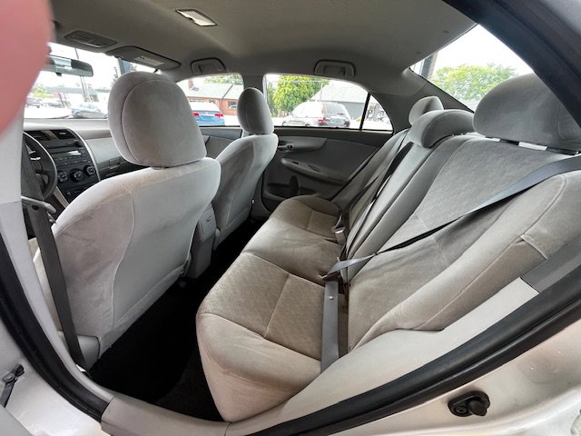 Used 2009 Toyota Corolla LE FWD image 9