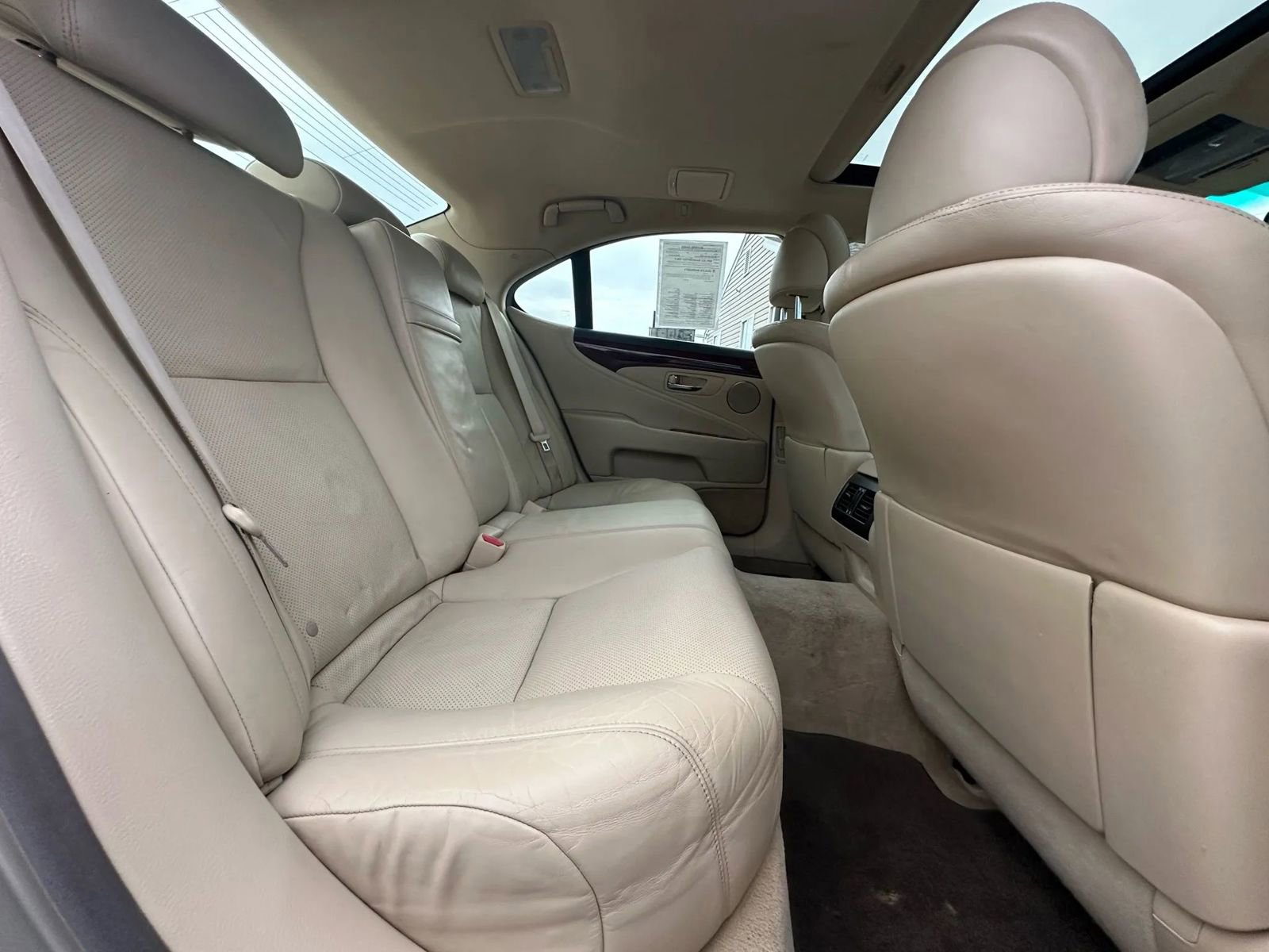 Used 2012 Lexus LS 460 AWD image 16