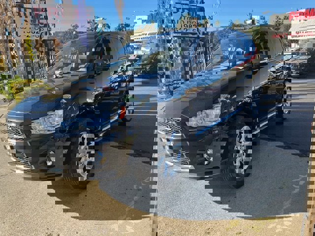 Used 2012 Mitsubishi Outlander GT image 2