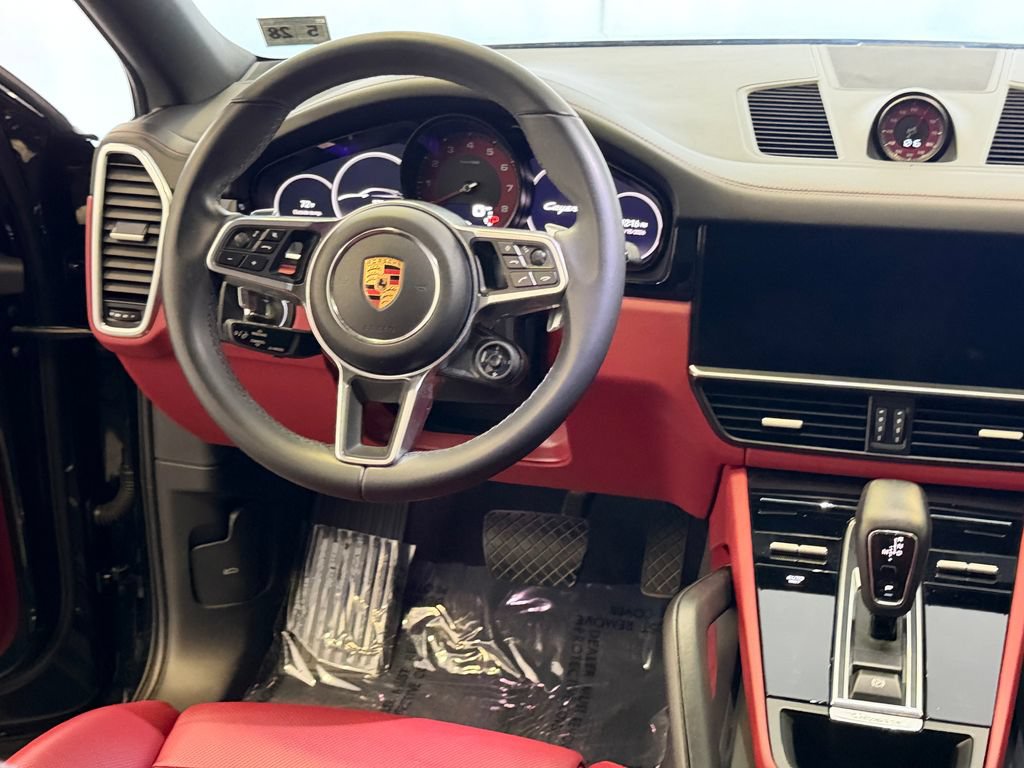Certified 2023 Porsche Cayenne Coupe AWD/4WD image 18