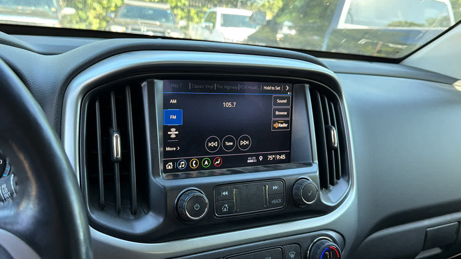 Used 2021 Chevrolet Colorado LT w/ LT Convenience Package AWD/4WD image 14