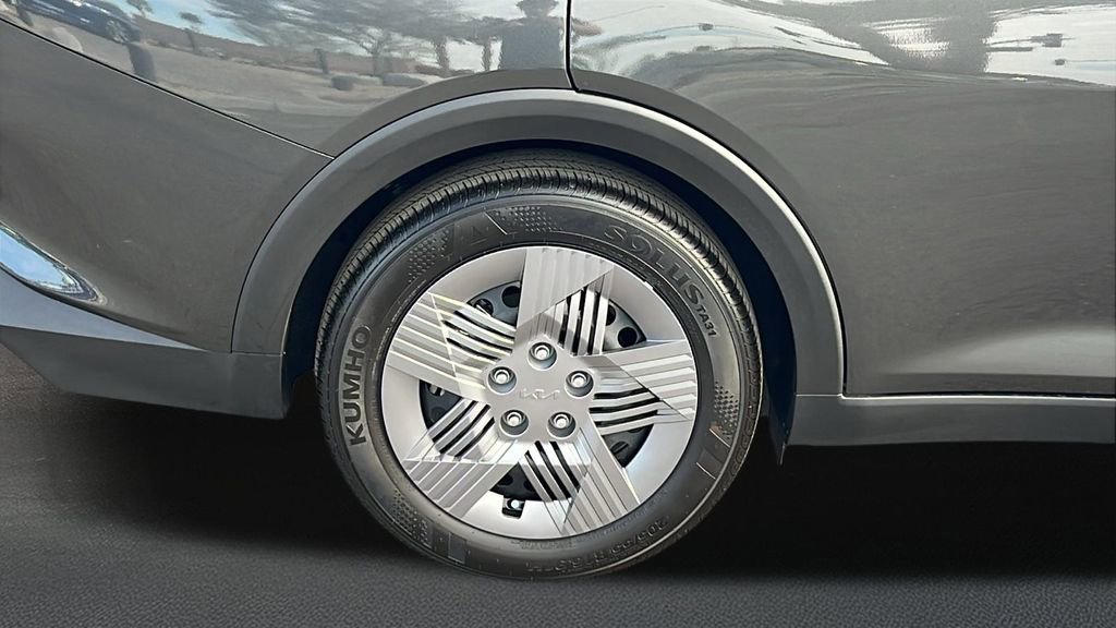 Certified 2025 Kia K4 LX image 5