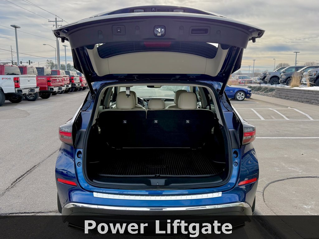 Used 2022 Nissan Murano Platinum w/ Cargo Package image 13