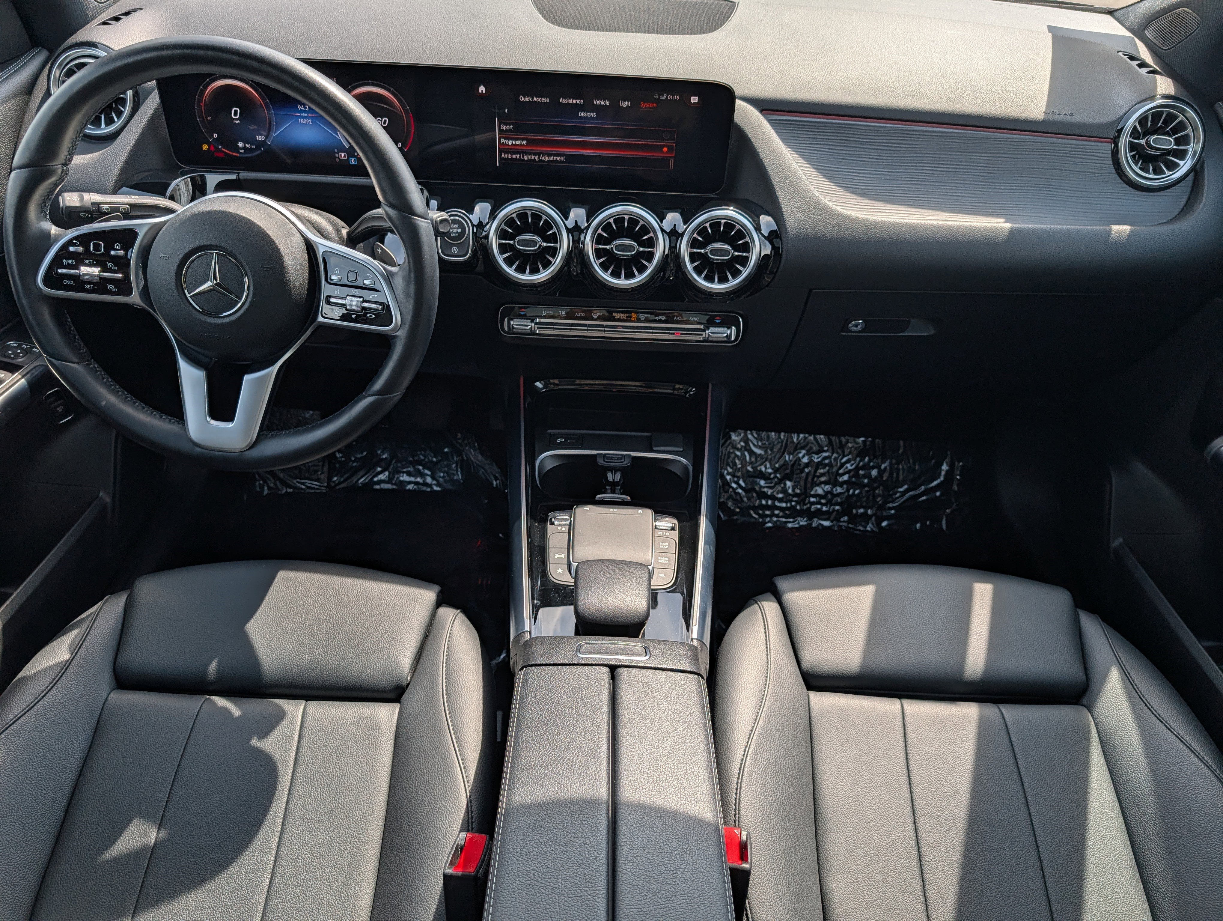 Used 2023 Mercedes-Benz GLA 250 4MATIC image 11