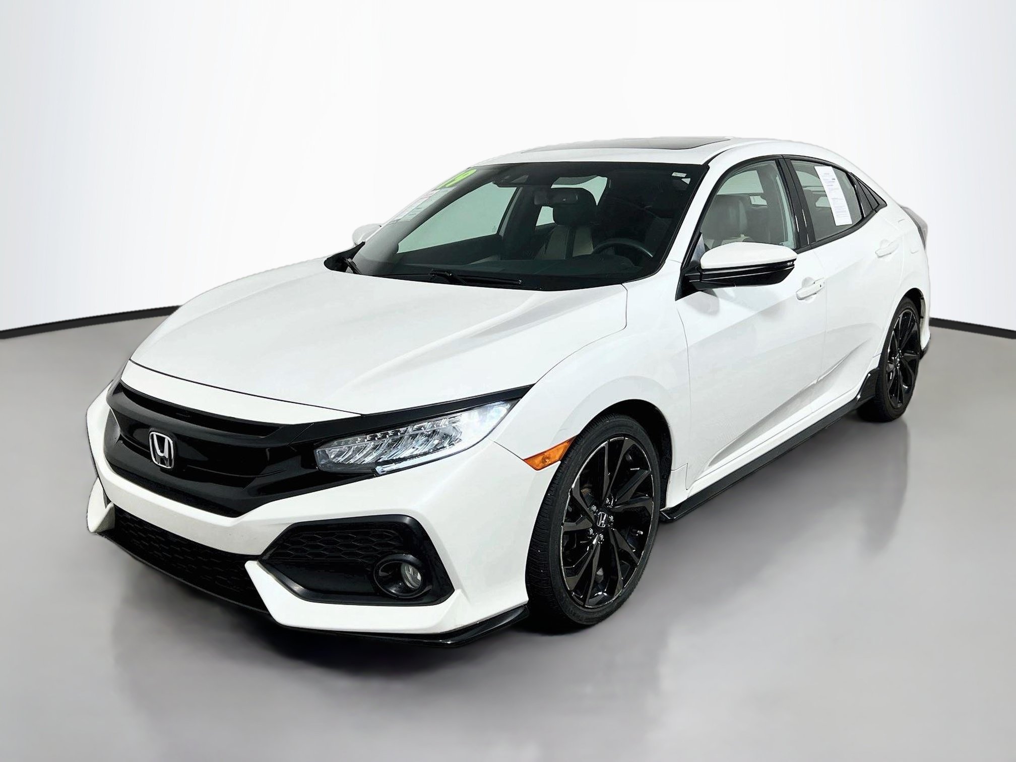 Used 2019 Honda Civic Sport Touring image 10