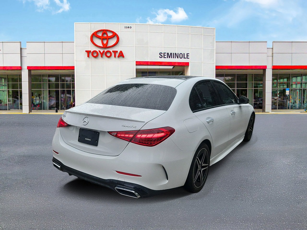 Used 2022 Mercedes-Benz C 300 4MATIC Sedan image 3