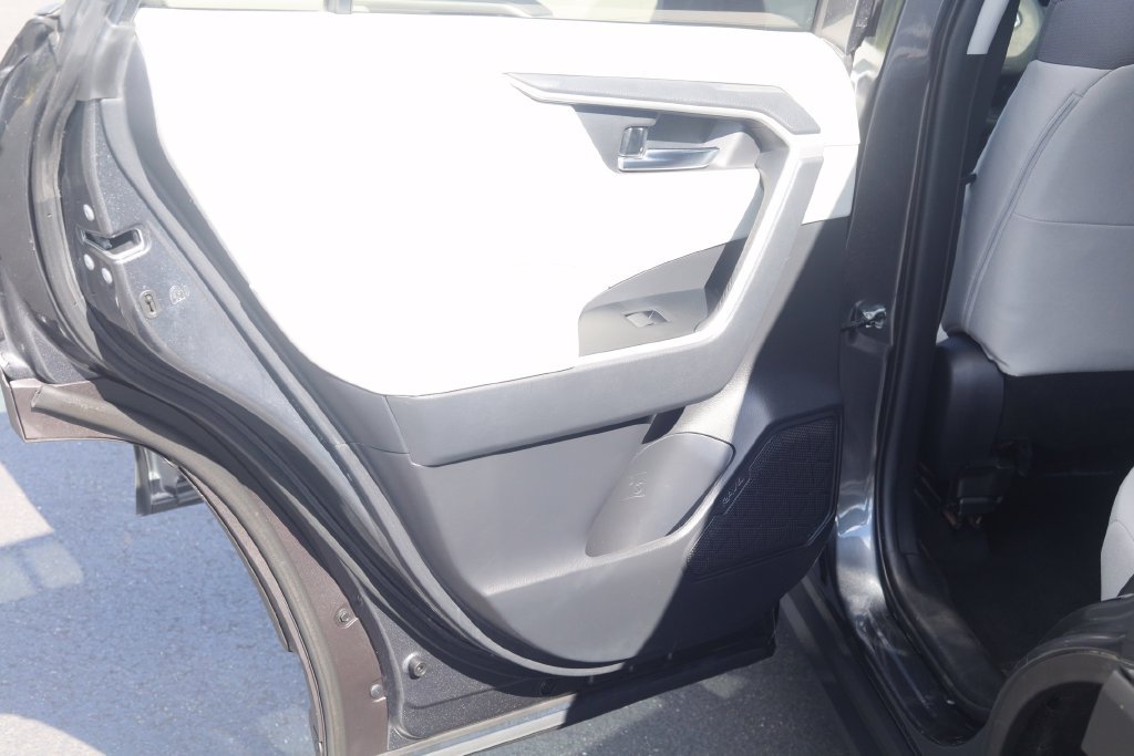 Used 2021 Toyota RAV4 XLE w/ Convenience Package AWD/4WD image 21