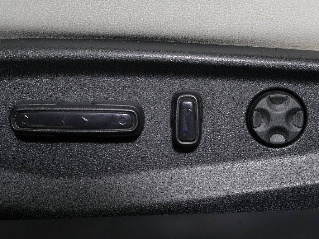 Used 2018 Honda Accord EX-L image 29