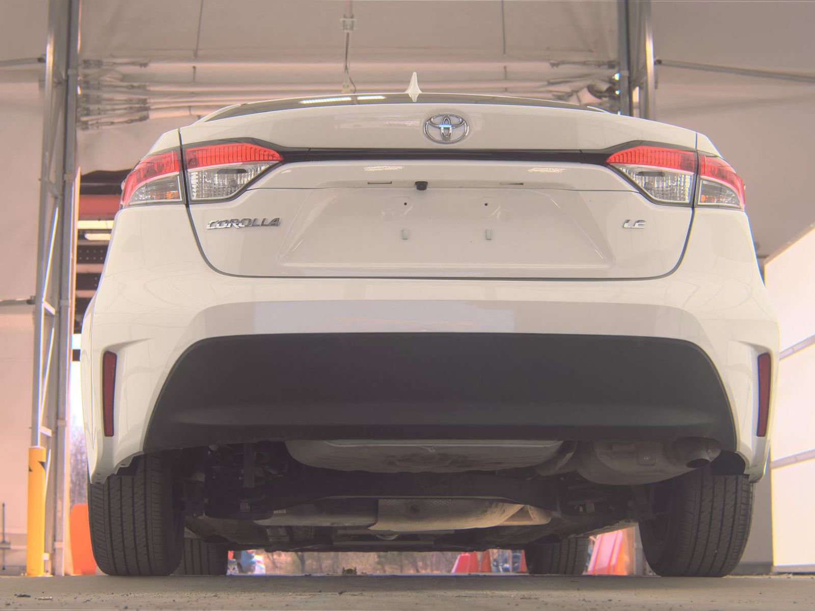 Used 2024 Toyota Corolla LE FWD image 8