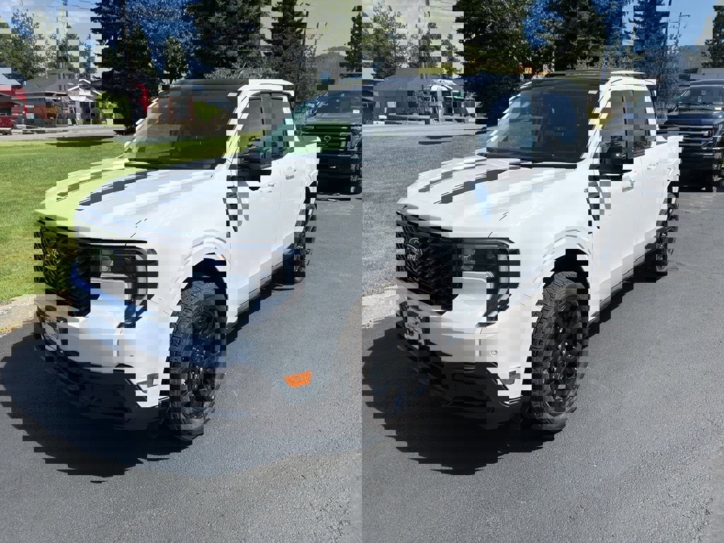 New 2025 Ford Maverick Lariat w/ Black Appearance Package video 1