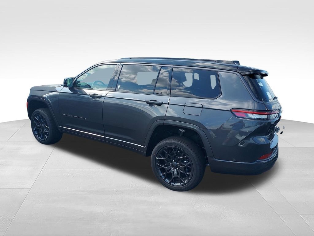 New 2026 Jeep Grand Cherokee L Summit w/ Obsidian Package AWD/4WD image 3