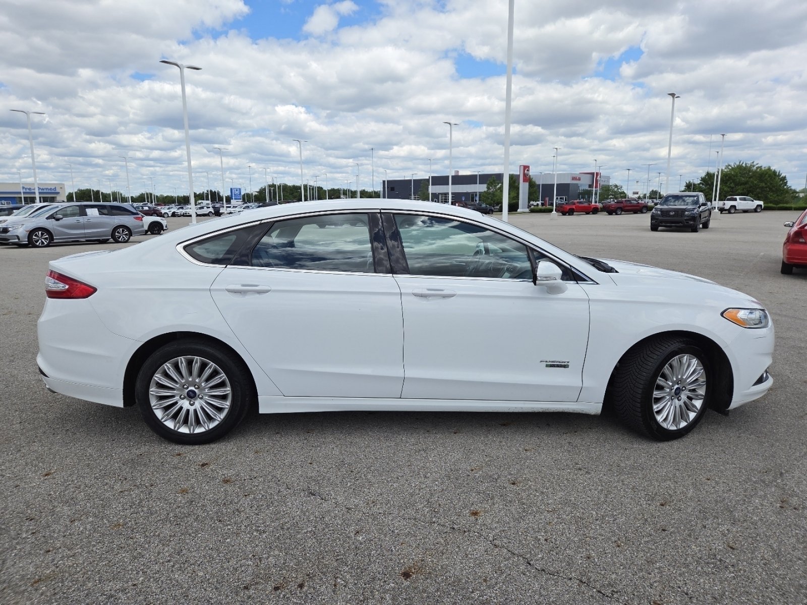 Used 2013 Ford Fusion Energi SE FWD image 17