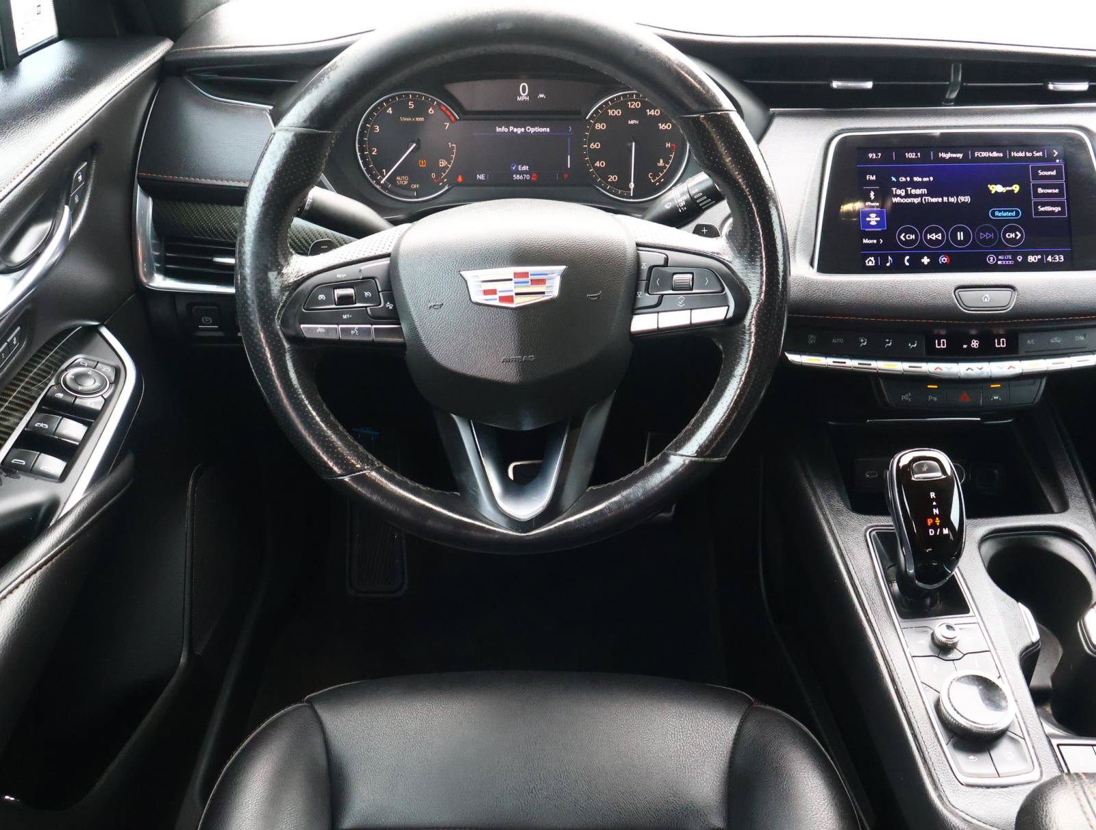 Used 2022 Cadillac XT4 Sport w/ Enhanced Visibility Package FWD image 8