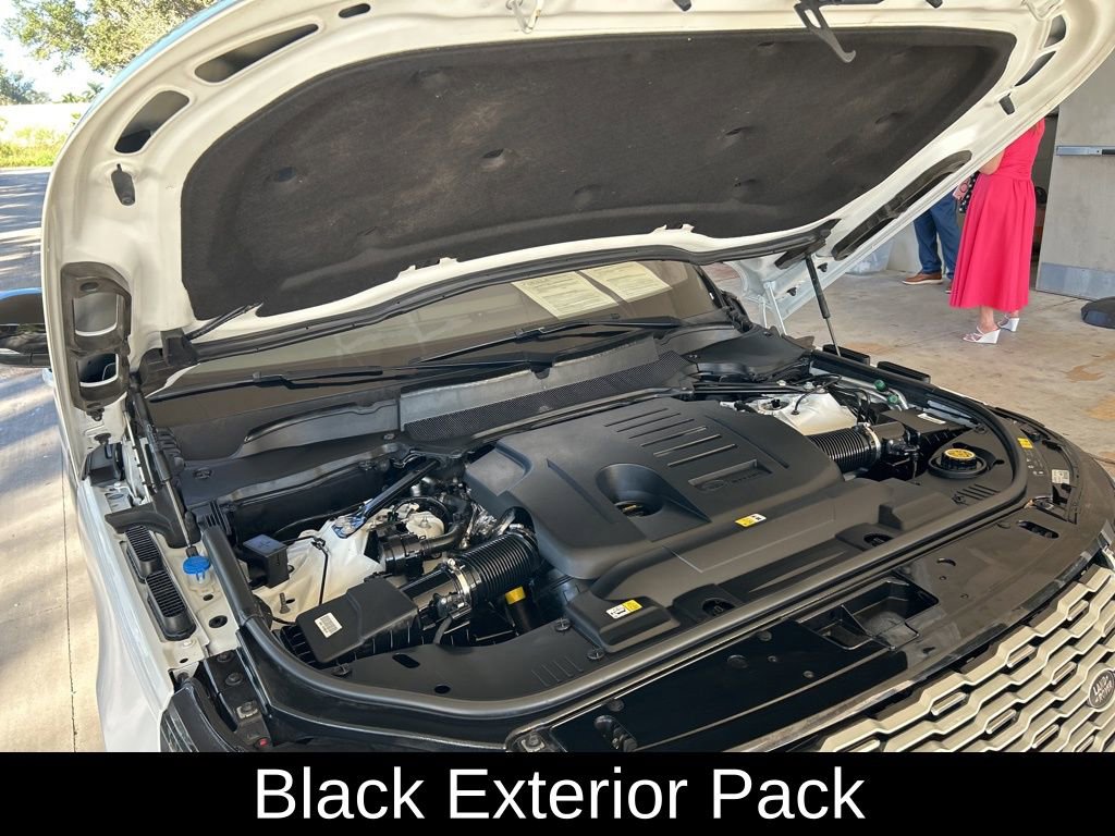 Used 2022 Land Rover Range Rover Westminster Edition image 14