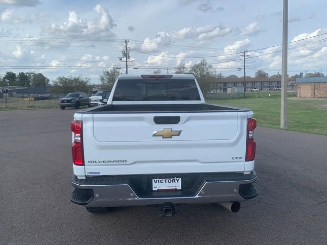 Used 2023 Chevrolet Silverado 2500 LTZ w/ LTZ Plus Package AWD/4WD image 5