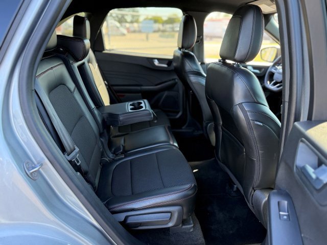 Used 2024 Ford Escape ST-Line image 19