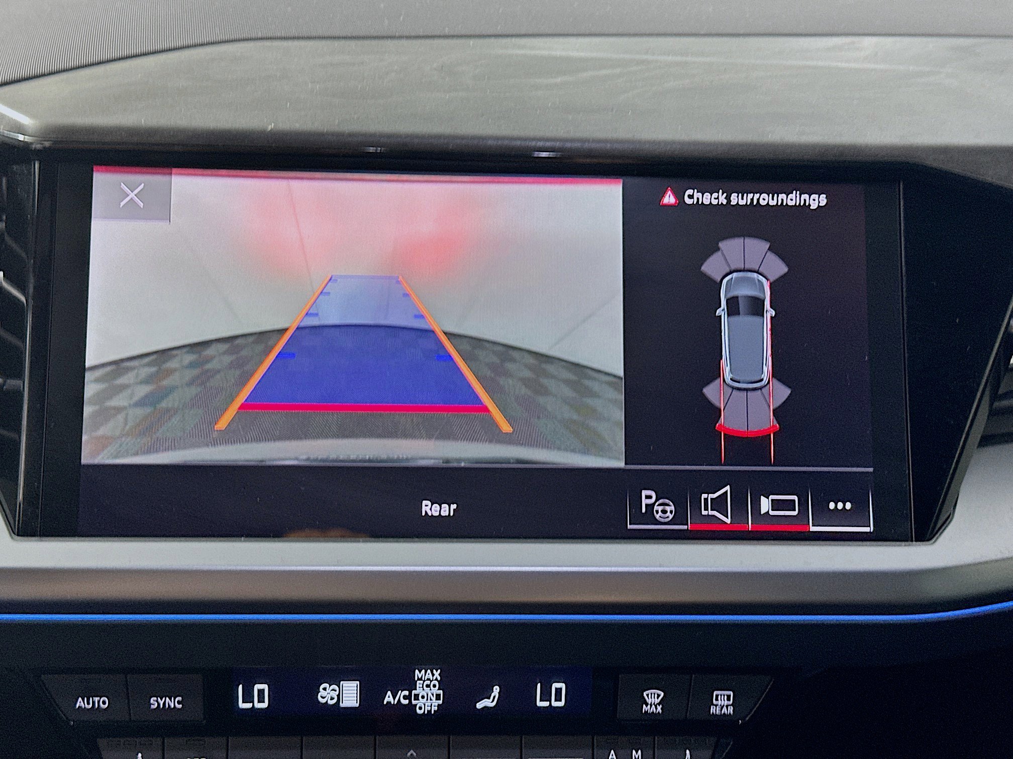 Used 2023 Audi Q4 e-tron Prestige w/ 20" Wheel Package AWD/4WD image 22