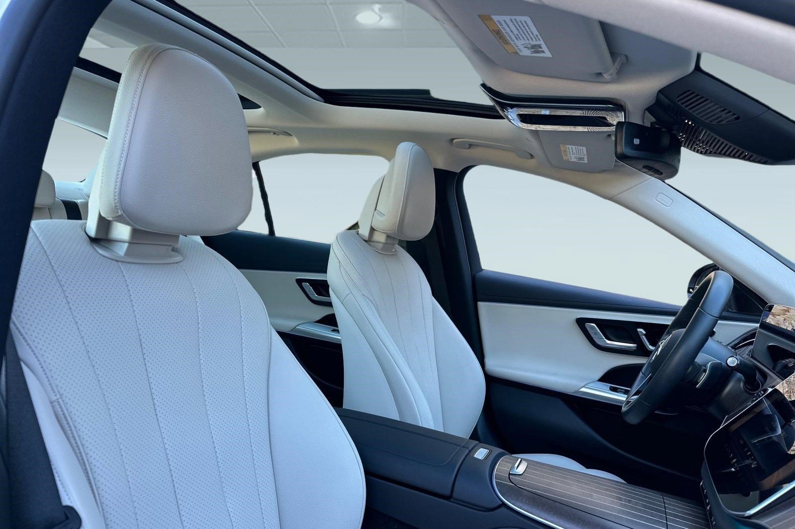 Certified 2025 Mercedes-Benz E 350 4MATIC Sedan image 31