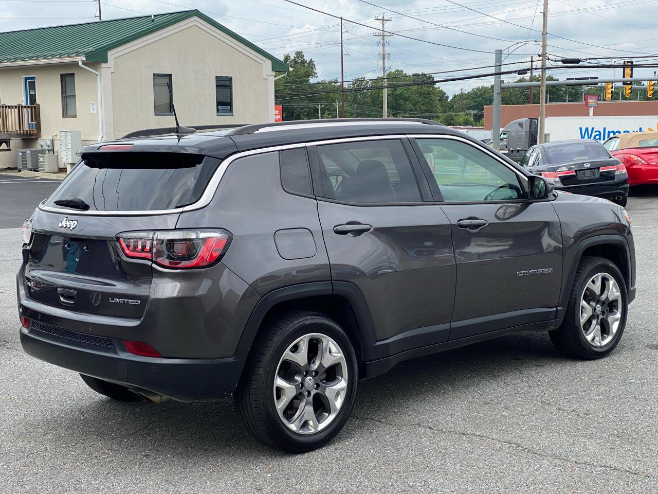 Used 2021 Jeep Compass Limited w/ Sun and Sound Group AWD/4WD image 3