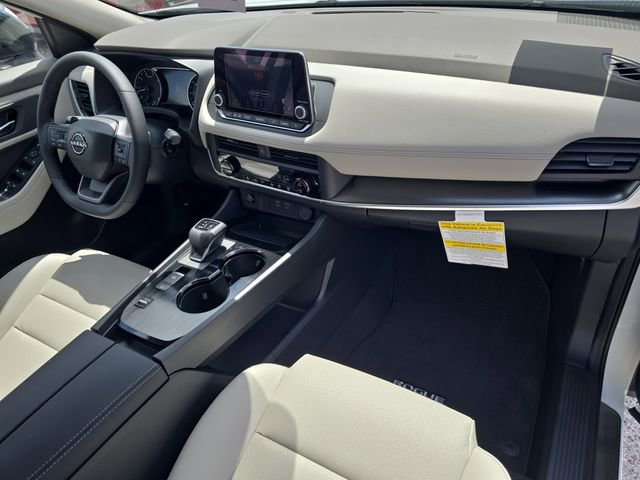 New 2026 Nissan Rogue SV FWD image 12