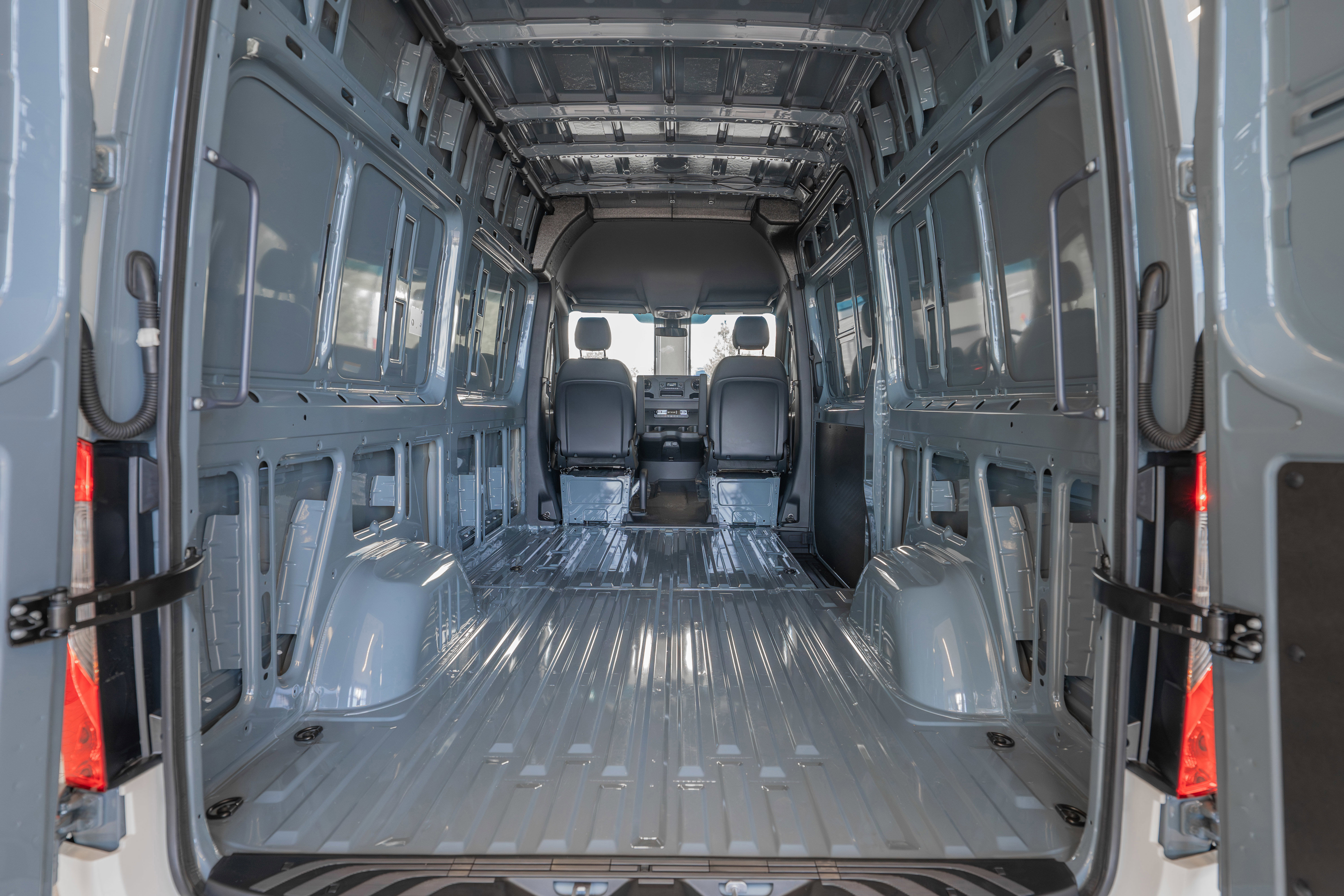 Certified 2025 Mercedes-Benz Sprinter 2500 image 30