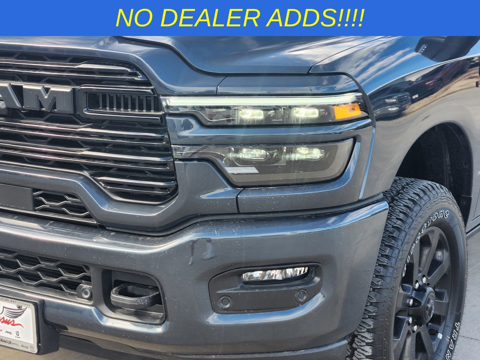 New 2025 RAM 2500 Laramie AWD/4WD image 9