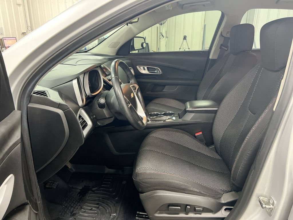 Used 2017 Chevrolet Equinox LT w/ Convenience Package FWD image 19