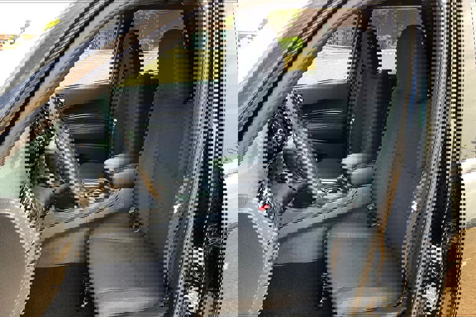 Used 2024 Dodge Durango SXT image 9