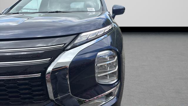 New 2026 Mitsubishi Outlander SE FWD image 29