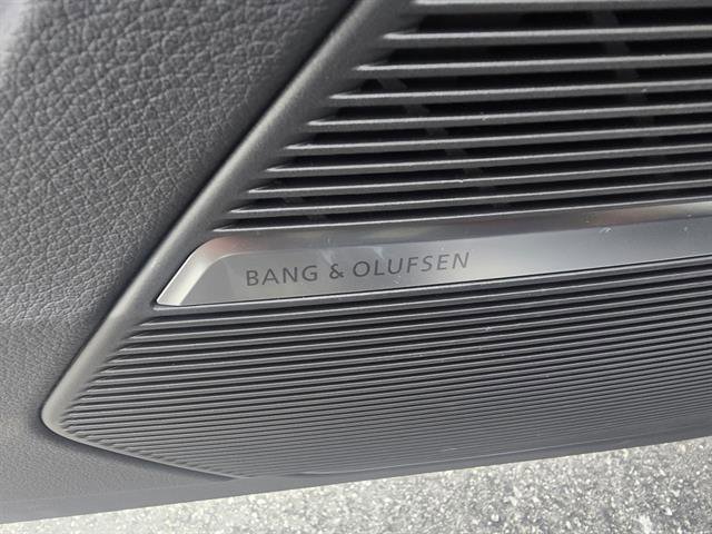 New 2025 Audi Q8 Prestige image 25