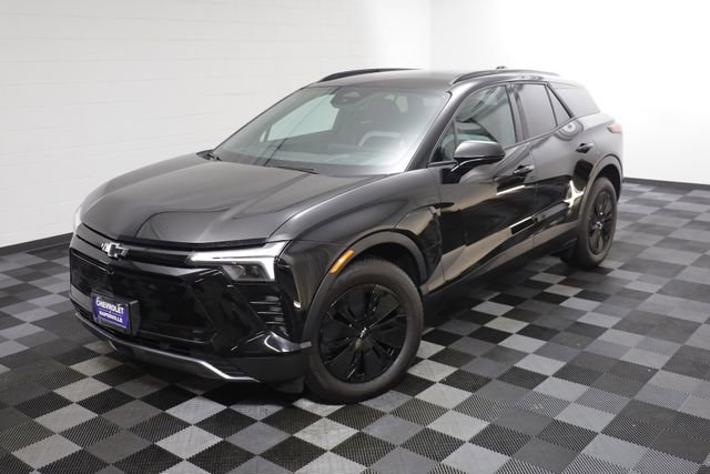 Used 2025 Chevrolet Blazer EV LT image 2