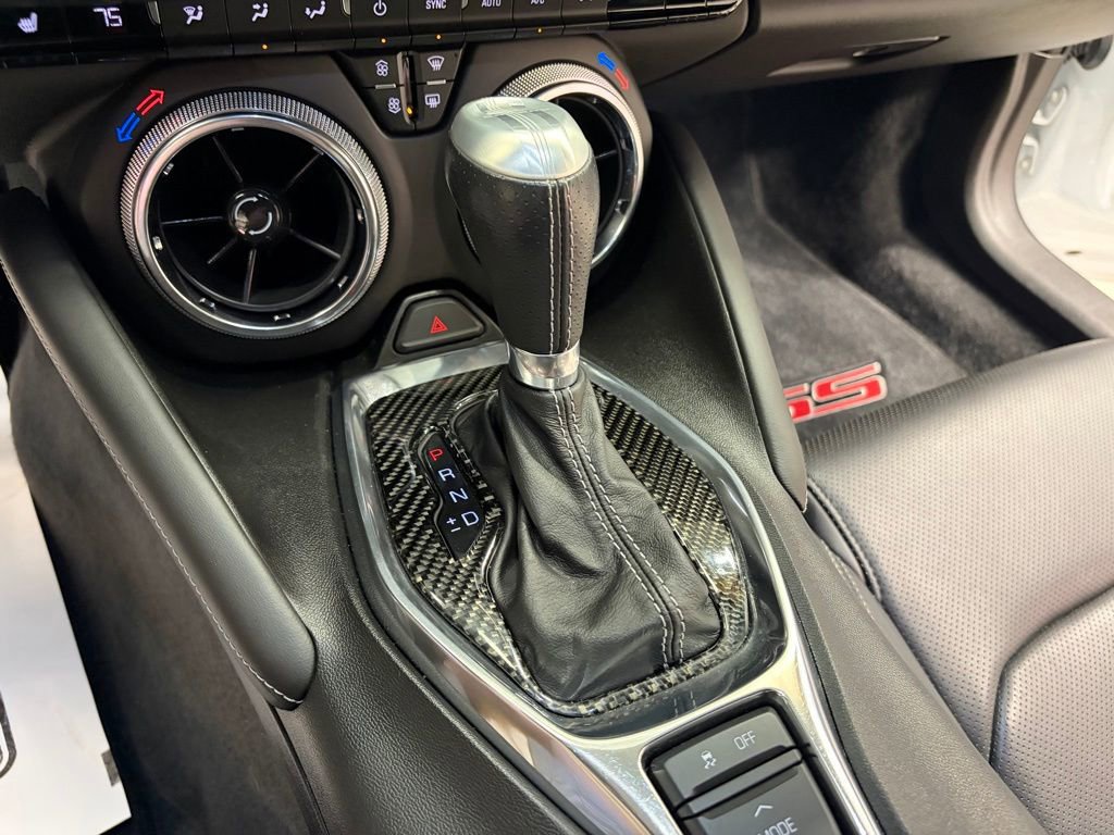 Used 2018 Chevrolet Camaro SS image 27