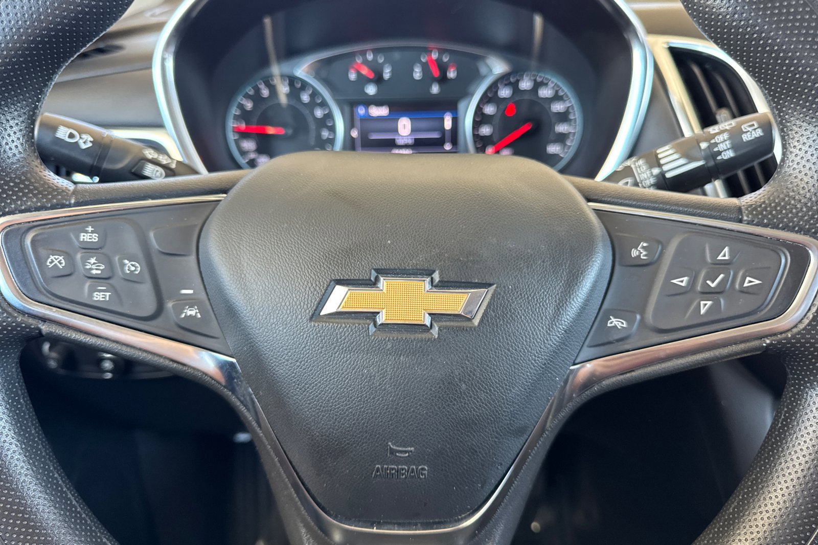 Used 2024 Chevrolet Equinox LT w/ LPO, Floor Liner Package FWD image 23