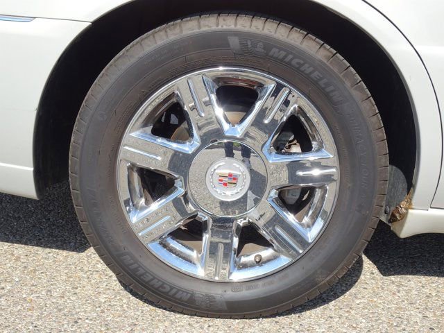 Used 2007 Cadillac DTS Luxury I FWD image 28