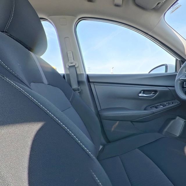 Used 2025 Nissan Sentra SV image 26