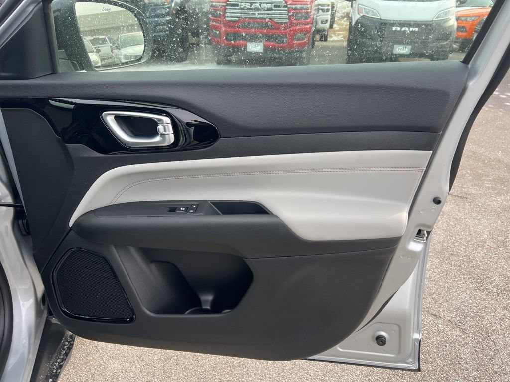 New 2026 Jeep Compass Limited AWD/4WD image 10