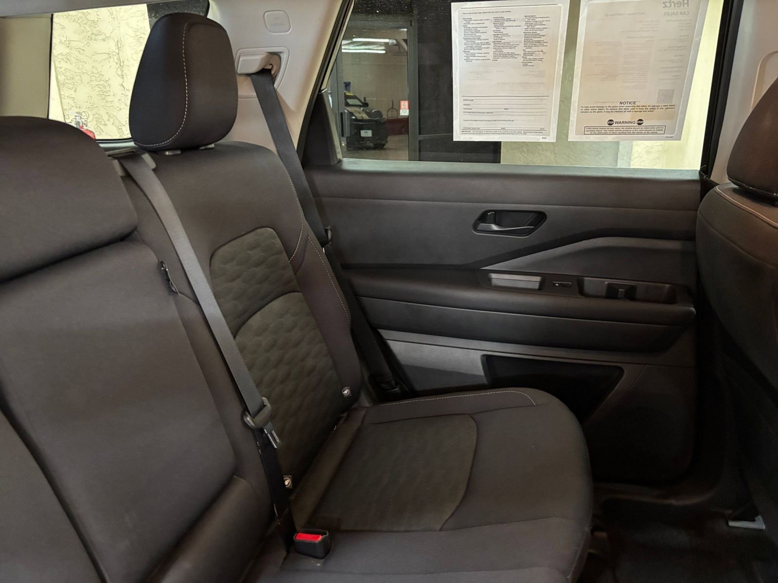 Used 2025 Nissan Pathfinder SV FWD image 40