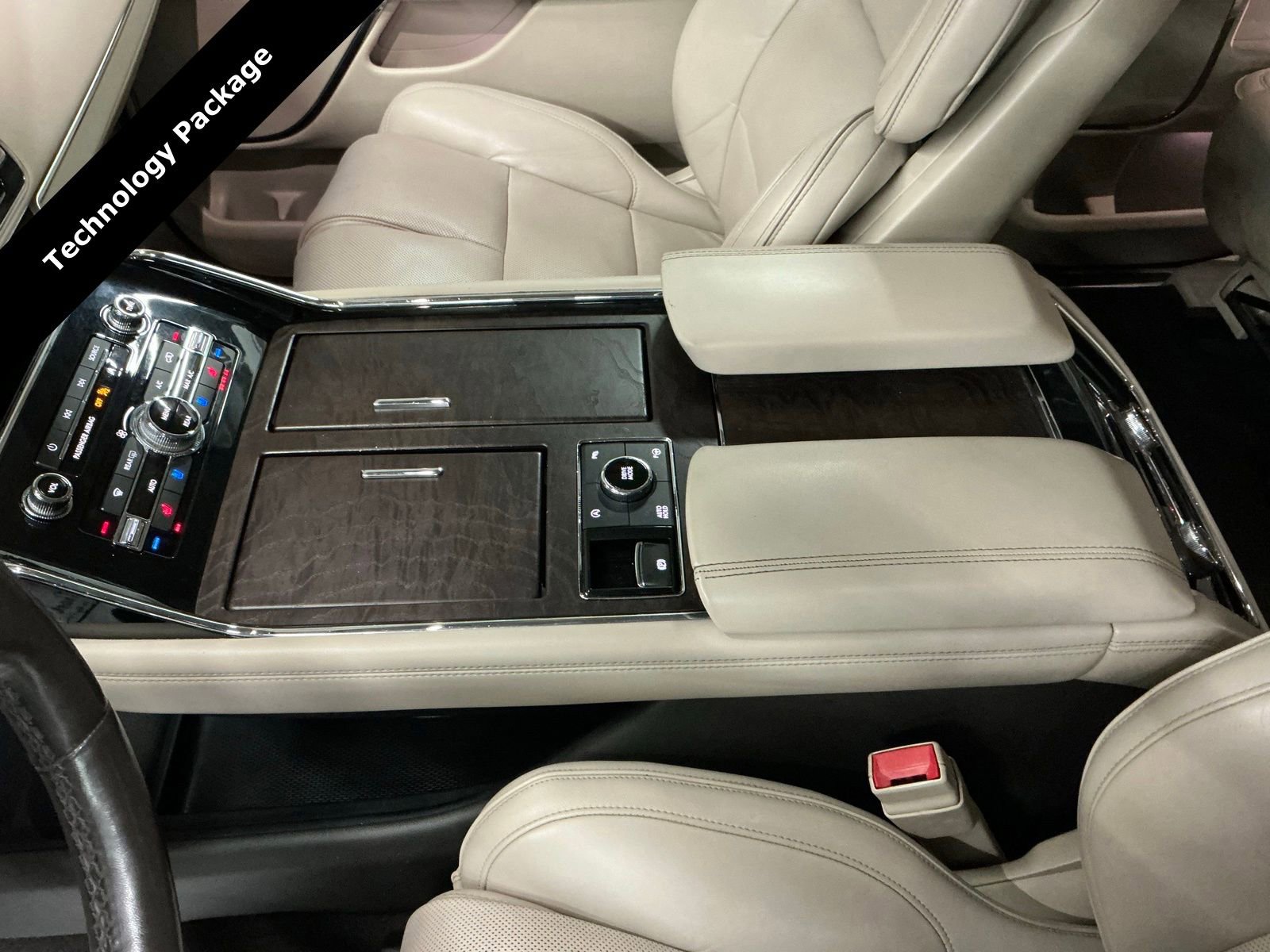 Used 2018 Lincoln Navigator Select w/ Technology Package image 35