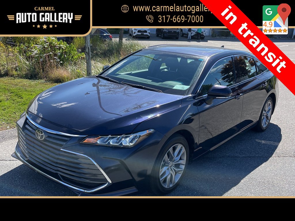 Used 2022 Toyota Avalon XLE image 1