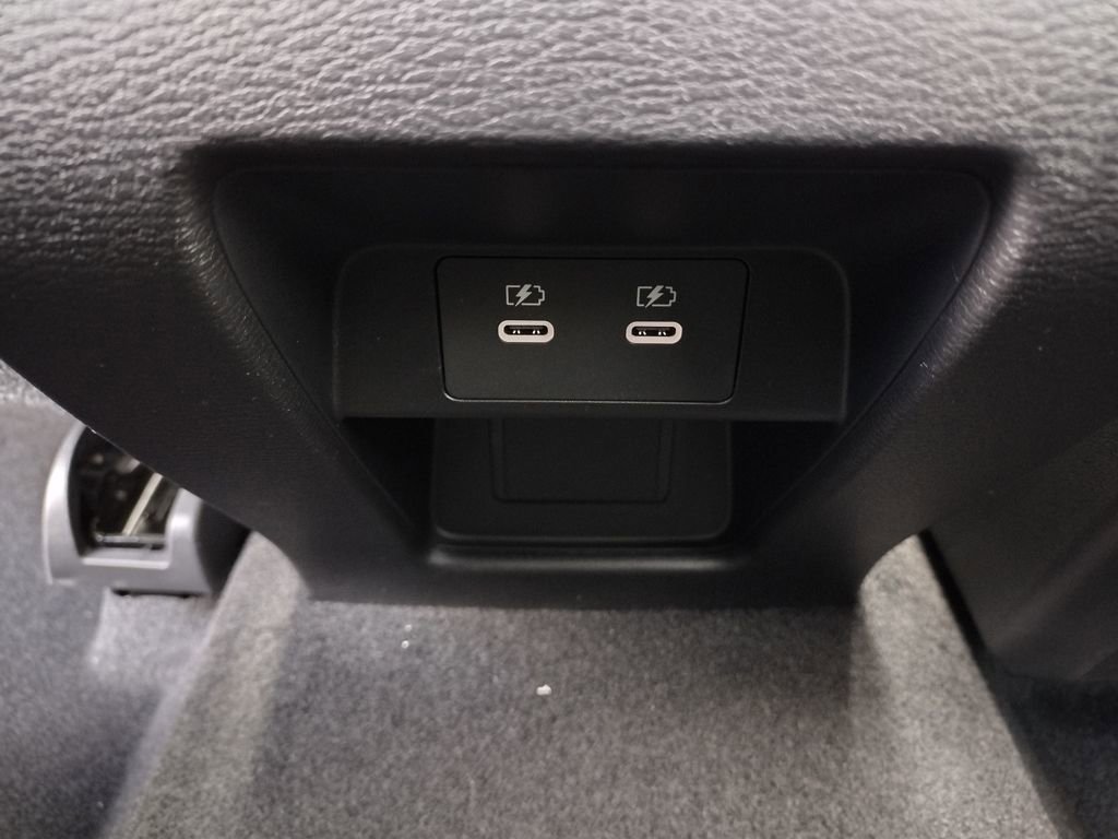 New 2026 Mitsubishi Outlander SE image 26