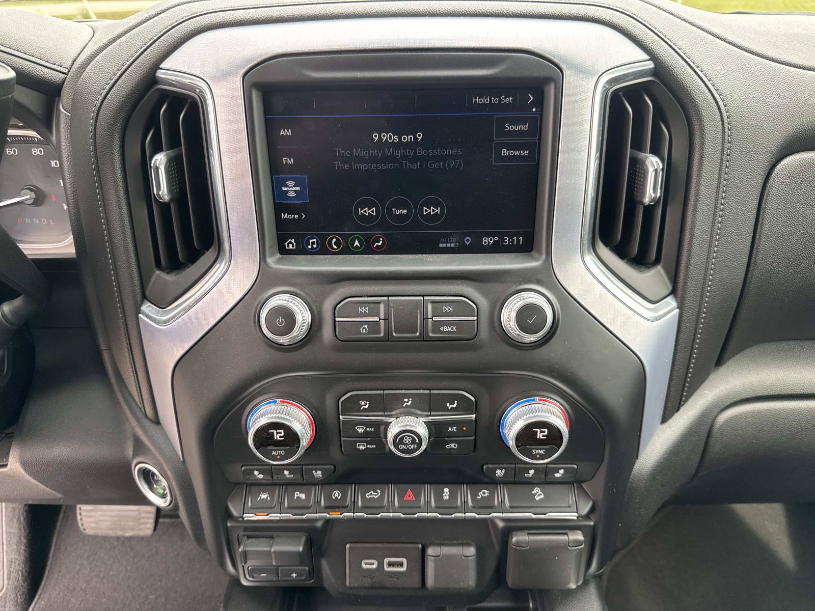 Used 2019 GMC Sierra 1500 SLT w/ SLT Premium Plus Package AWD/4WD image 30