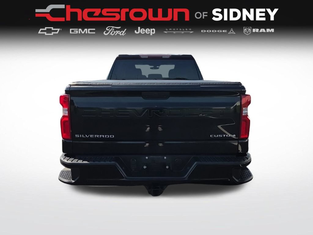 Used 2020 Chevrolet Silverado 1500 Custom w/ Custom Value Package AWD/4WD image 6
