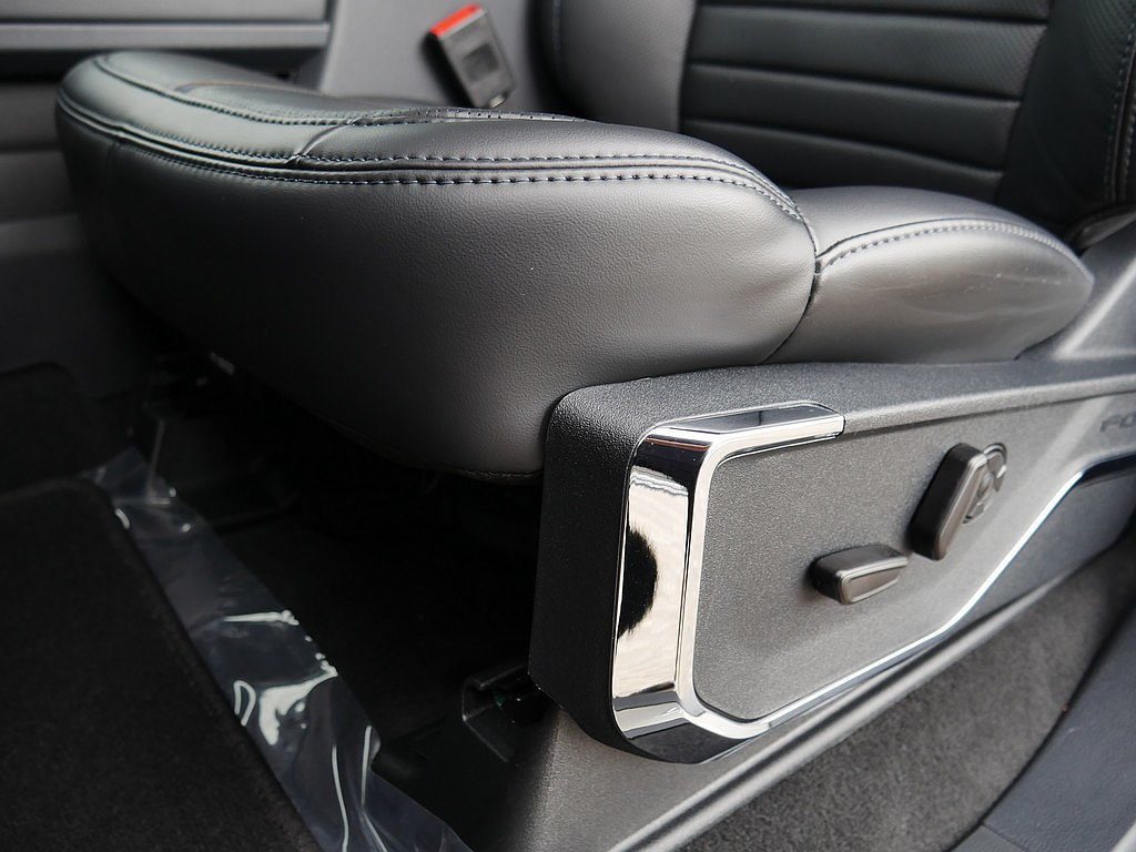 New 2027 Ford F350 Platinum AWD/4WD image 12
