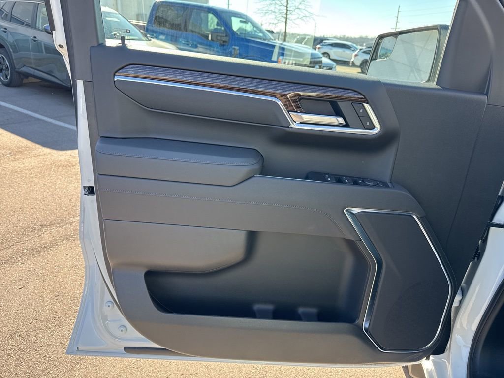 New 2026 GMC Sierra 1500 Elevation image 11