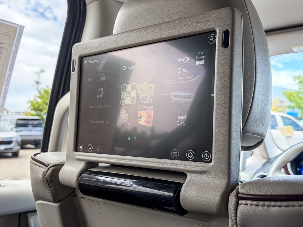 Used 2017 Chrysler Pacifica Limited w/ UConnect Theater Package FWD image 22